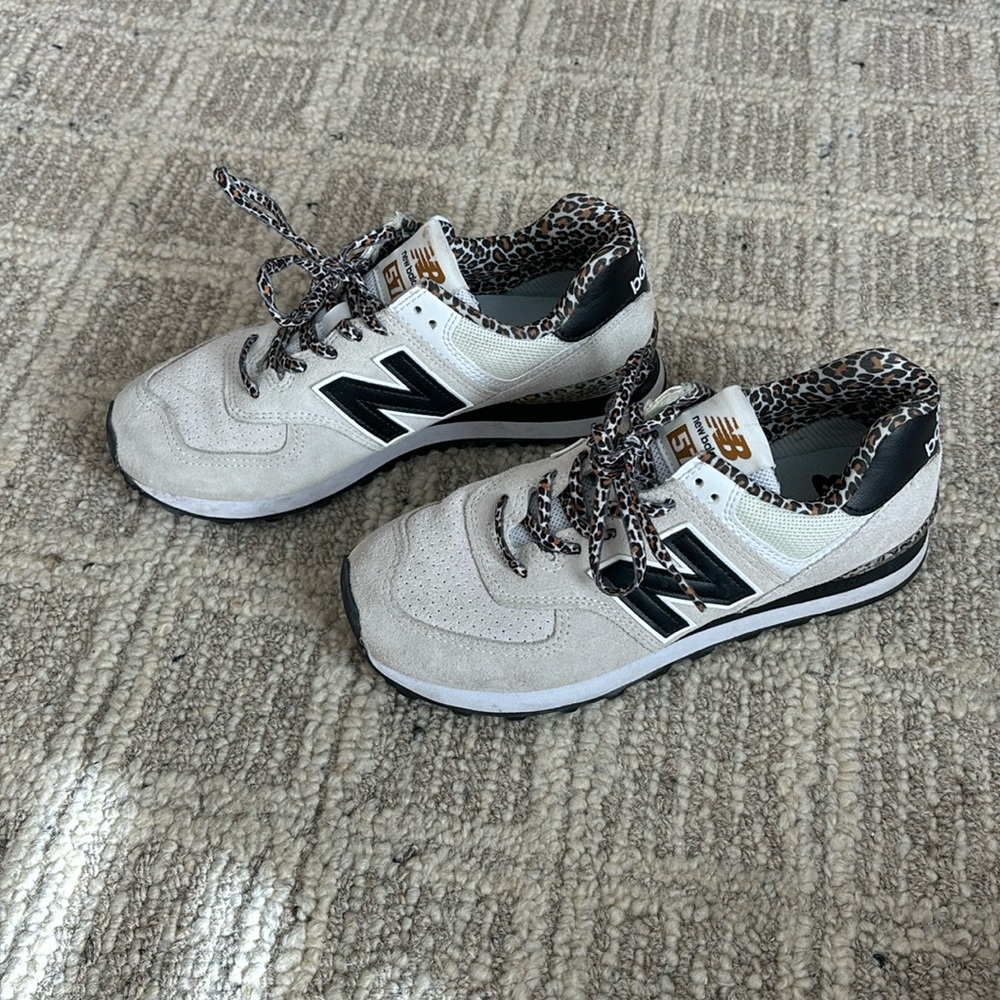 New Balance Tennis Shoes